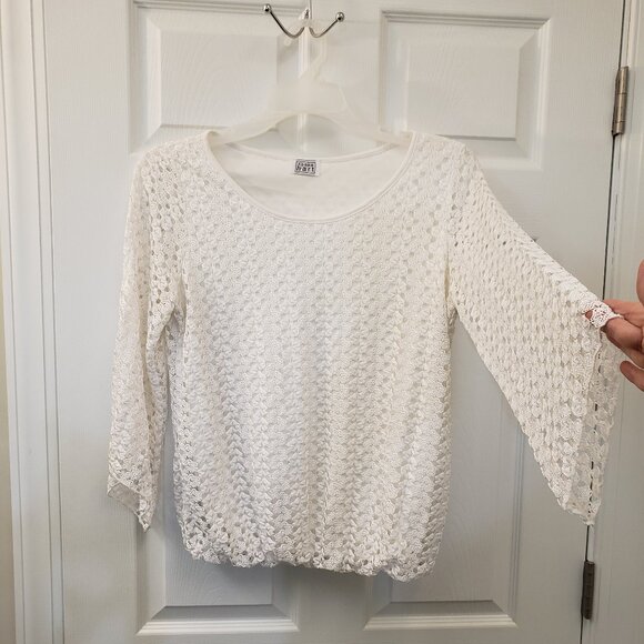 Karen Hart Tops - Karen Hart, white lined, bell sleeve, pull over, lightweight blouse, top, LG